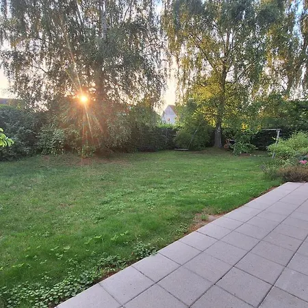 P7 Gardens - Close To Station And Nature Apartment *