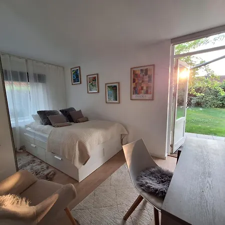 P7 Gardens - Close To Station And Nature Apartment *
