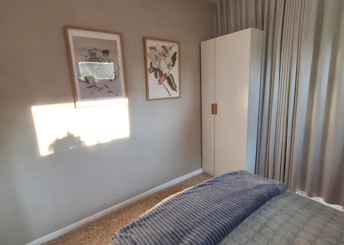 P7 Gardens - Close To Station And Nature Apartment *